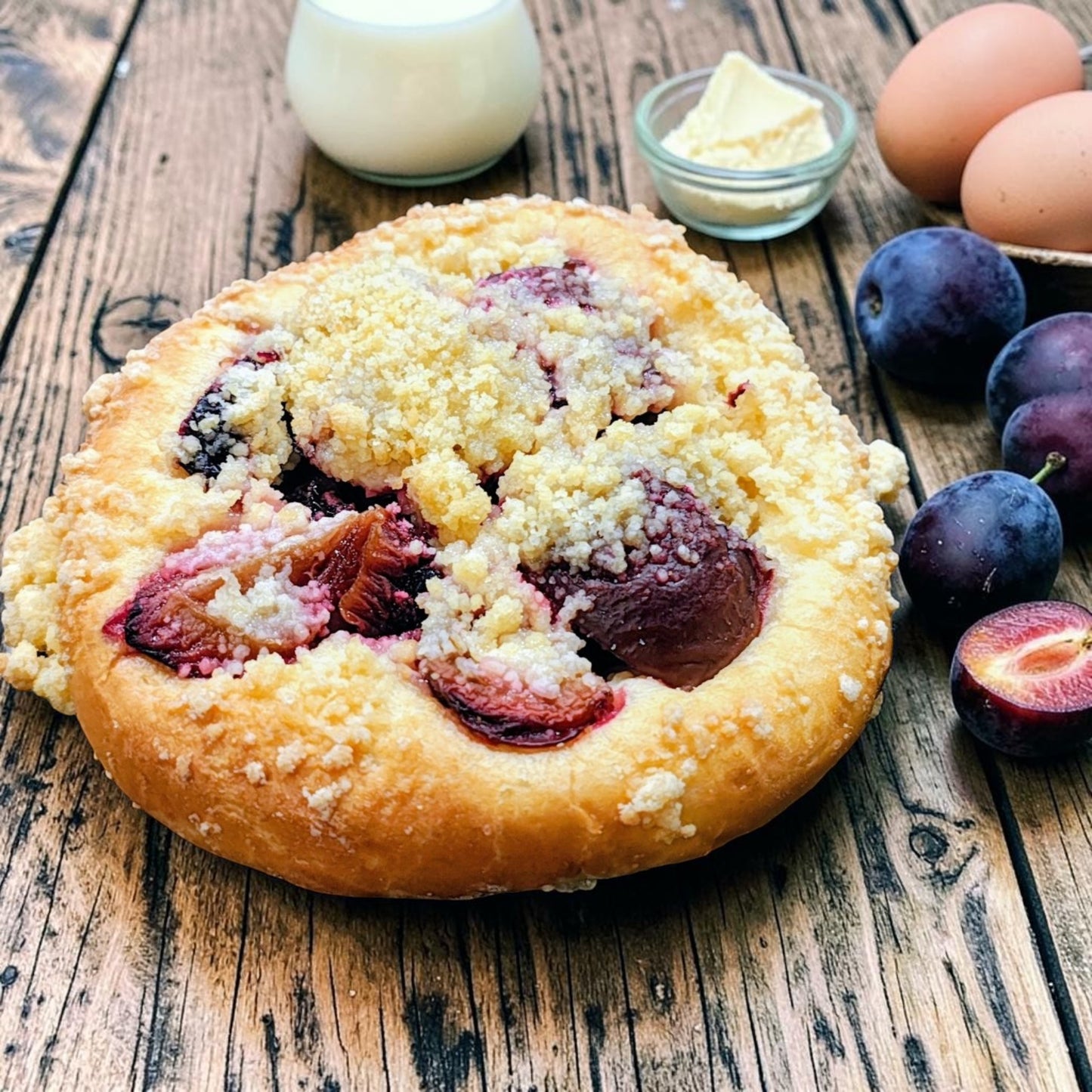 Drożdżówka ze śliwkami 240 g